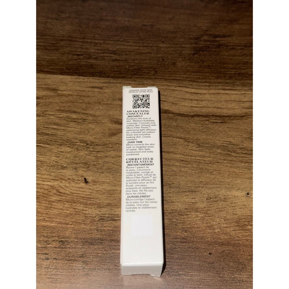 PRADA Beauty Micro-Correcting Concealer —MW6 Medium Warm (0.27 fl oz / 8 ml) NIB - Picture 3 of 6